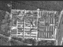 Zdjęcie z rozpoznania lotniczego 15th USAAF z sierpnia 1944 roku, przedstawiające obozy Judenlager i Bahnhofslager